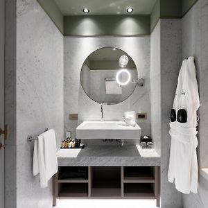 Chambre Collection
